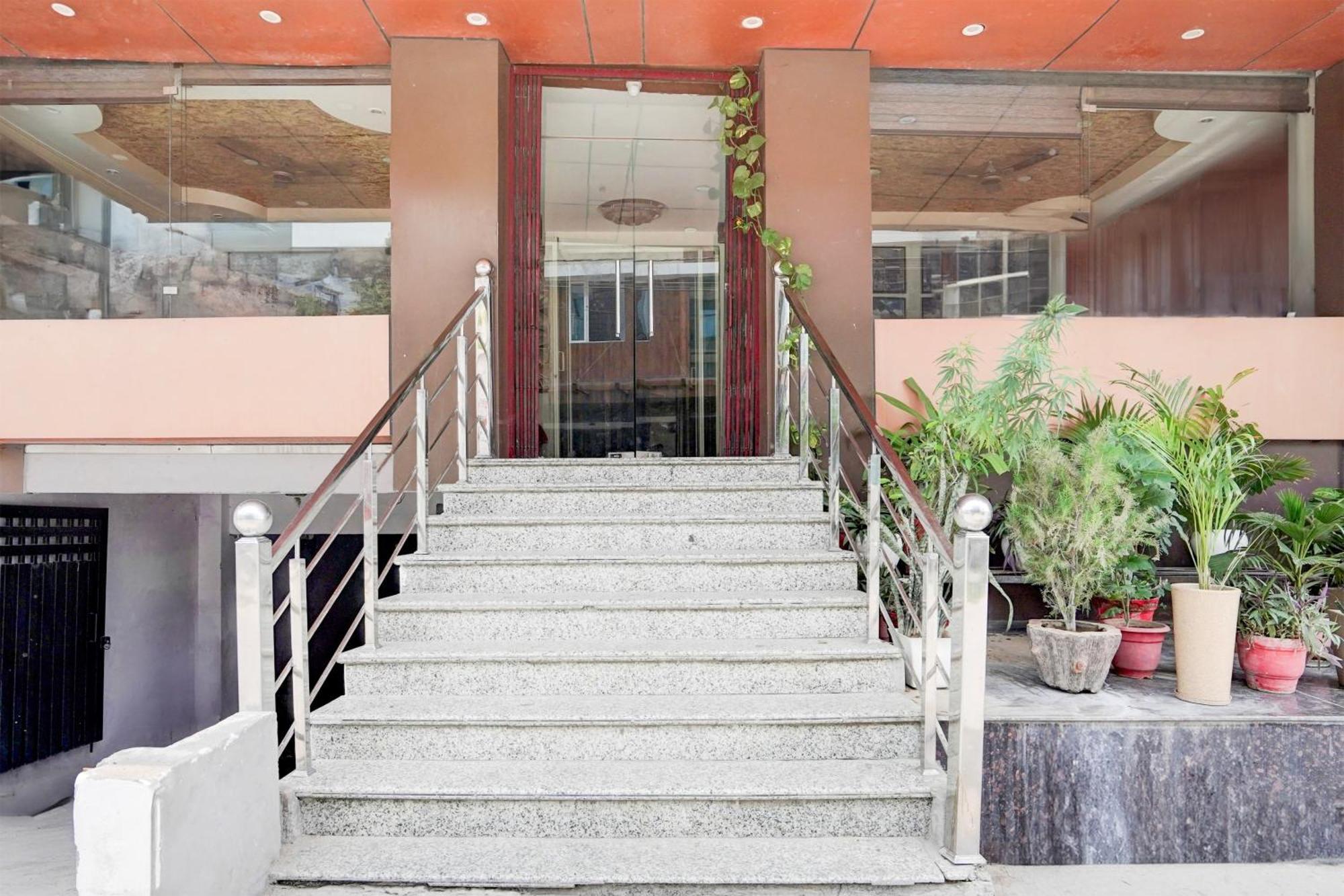 Hotel Super Townhouse Haridwar Near Har Ki Pauri Esterno foto