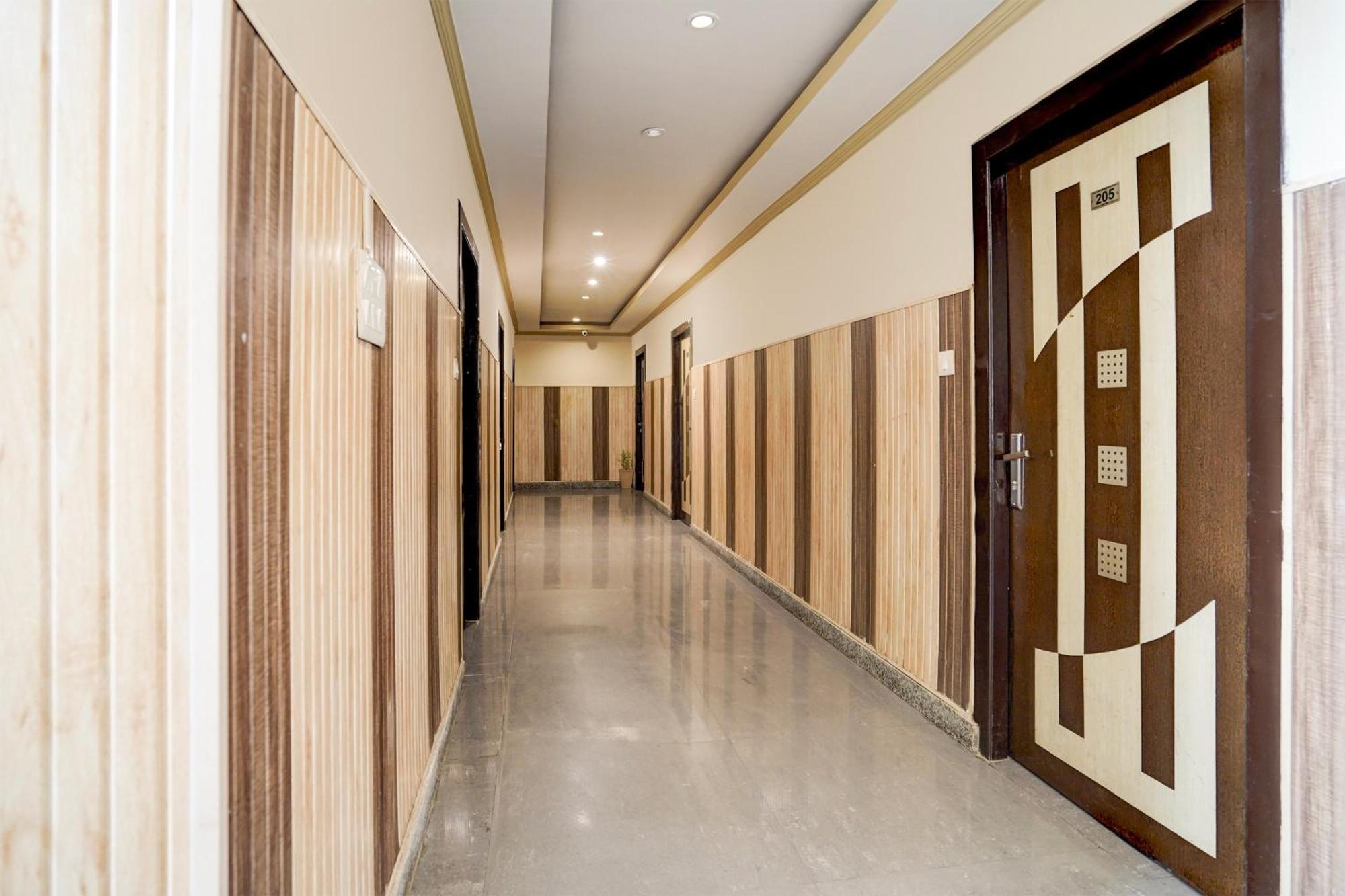 Hotel Super Townhouse Haridwar Near Har Ki Pauri Esterno foto